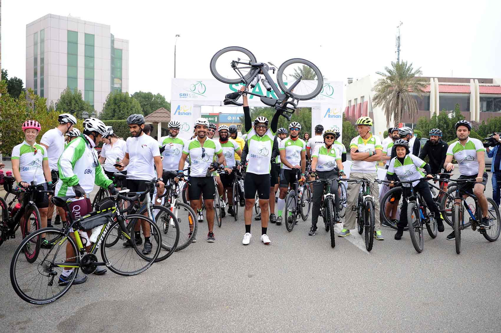 Des participants à Global Biking Initiative au Koweït