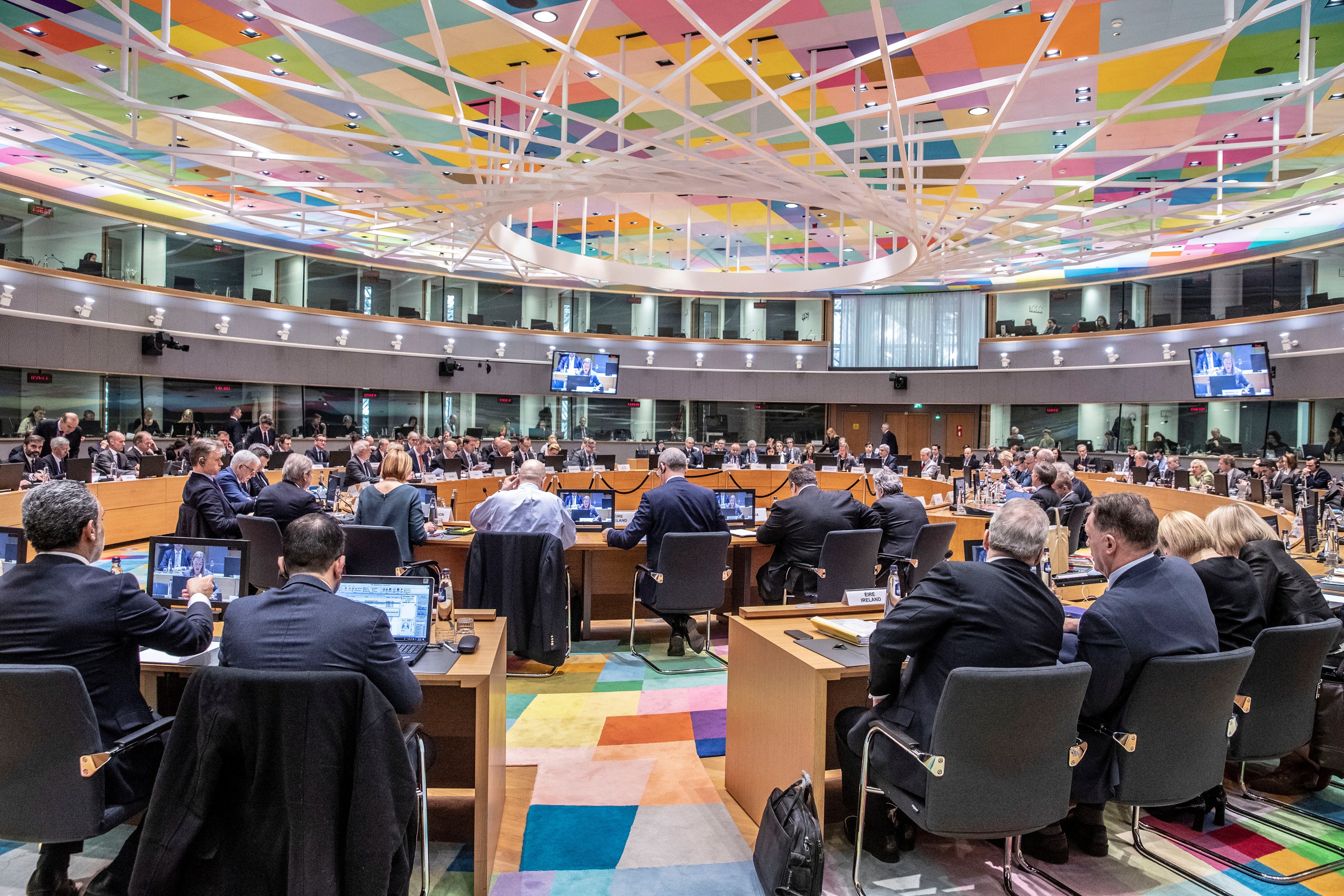 جانب من اجتماع وزراء خارجية الدول الاعضاء بالاتحاد الأوروبي