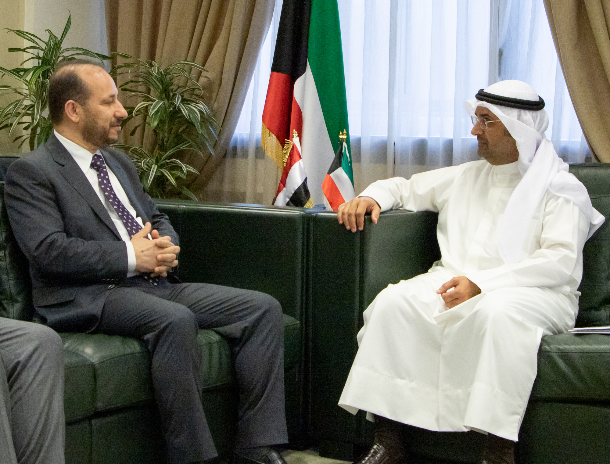 Finance Minister Dr. Nayef Al-Hajraf met  with Yemeni Minister of Planning and International Cooperation Dr. Najeeb Al-Ouaj