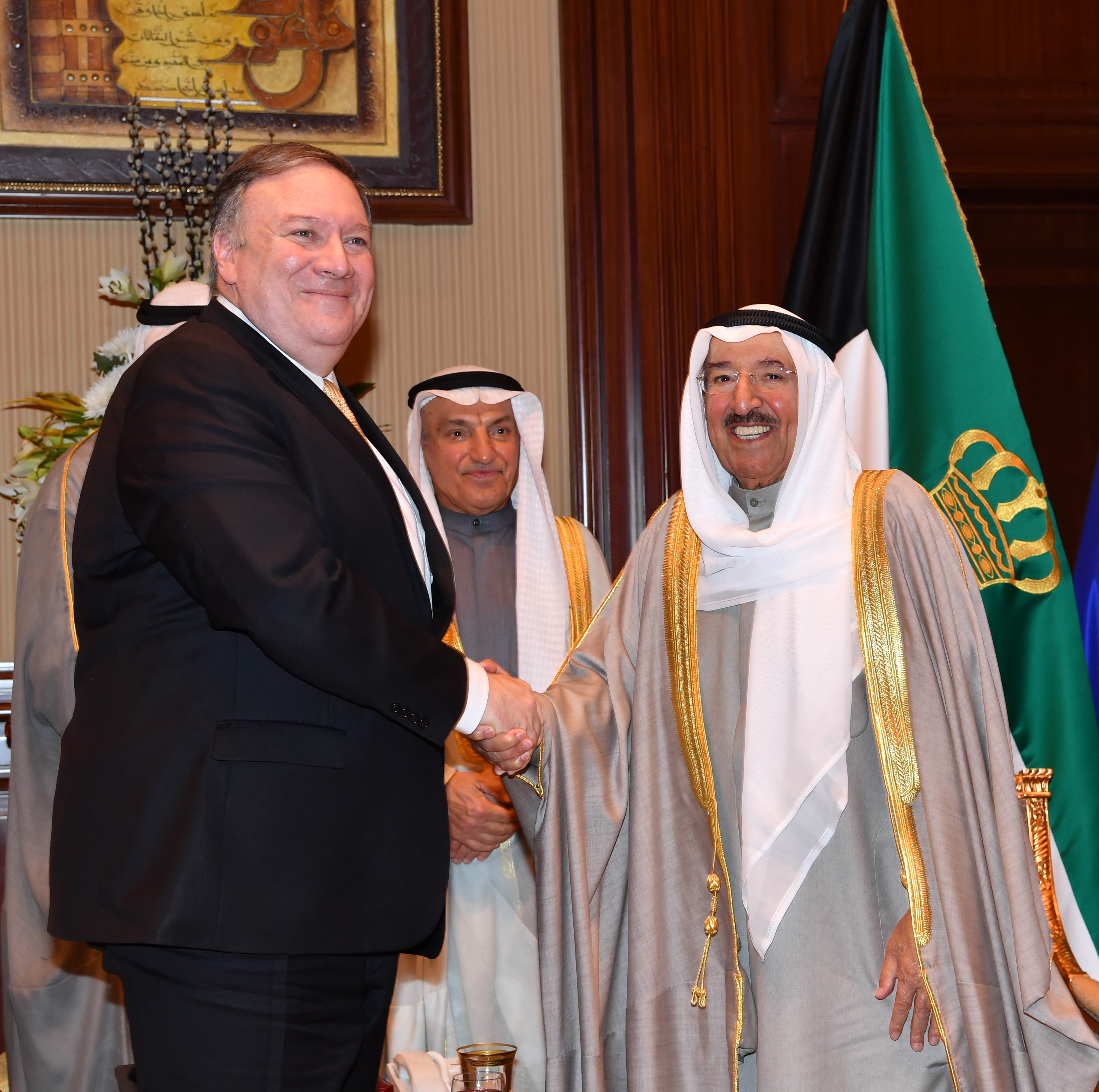 His Highness the Amir Sheikh Sabah Al-Ahmad Al-Jaber Al-Sabah received visiting U.S. State Secretary Michael Pompeo