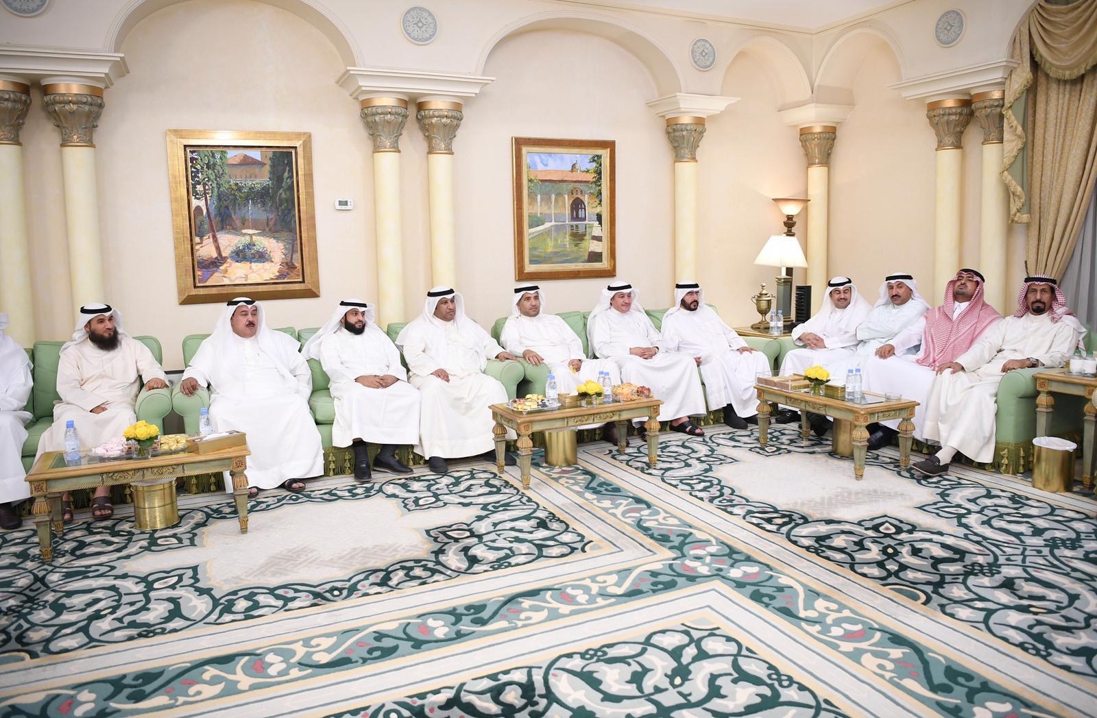 أعضاء الوفد البرلماني الكويتي أثناء زيارتهم للرياض