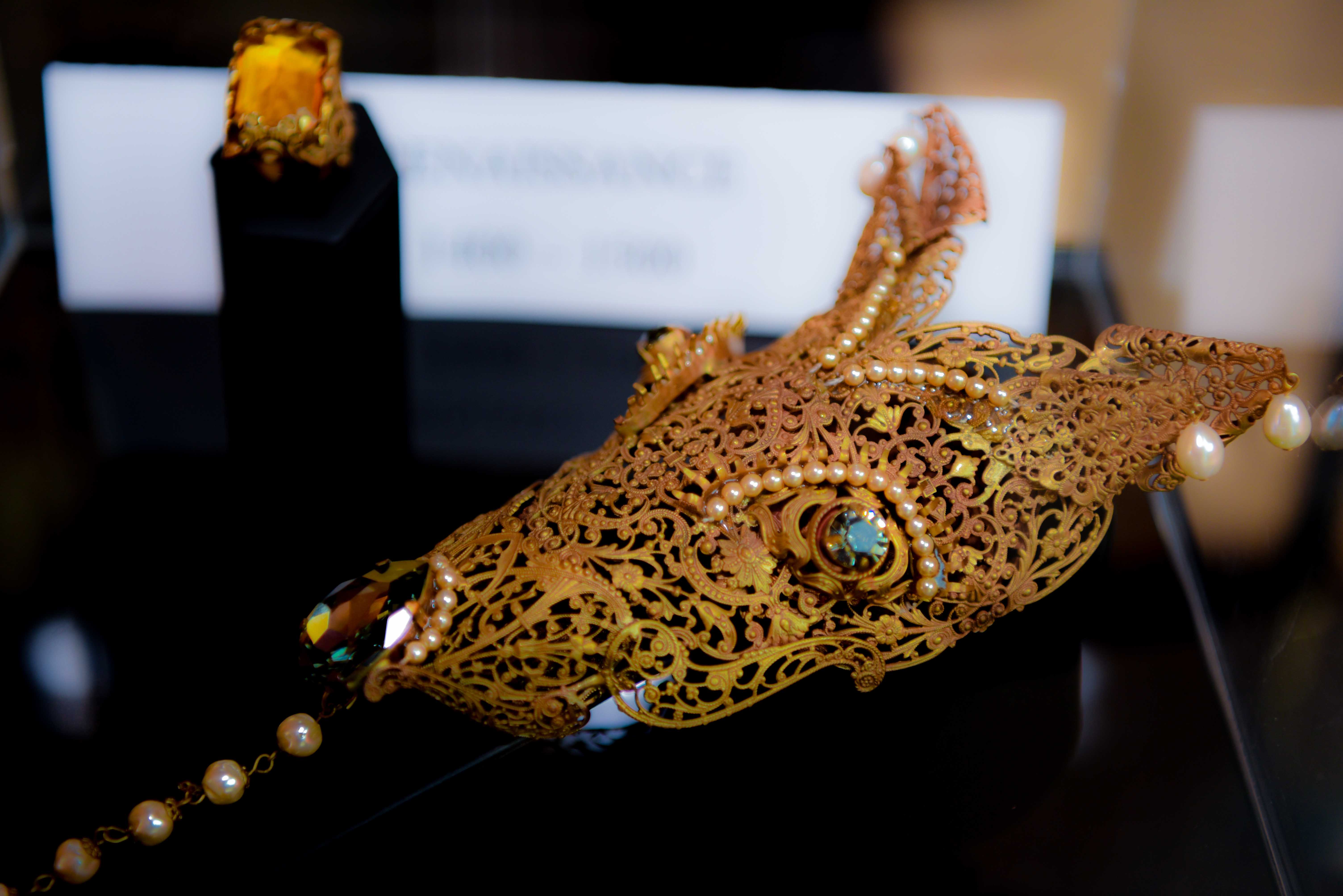 A piece of the Classical collection of jewelry and trinkets showcased in the decorative arts exhibition in the Avenues Mall