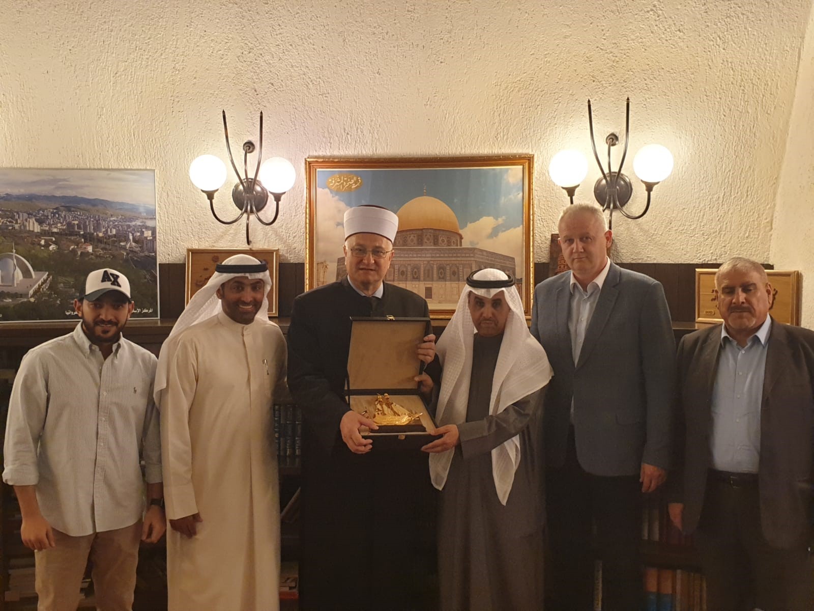 Kuwait's Ambassador to the Czech Republic Rashid Al-Hajri during meeting with head of the Islamic Community in Croatia Mufti Aziz Hasanovic