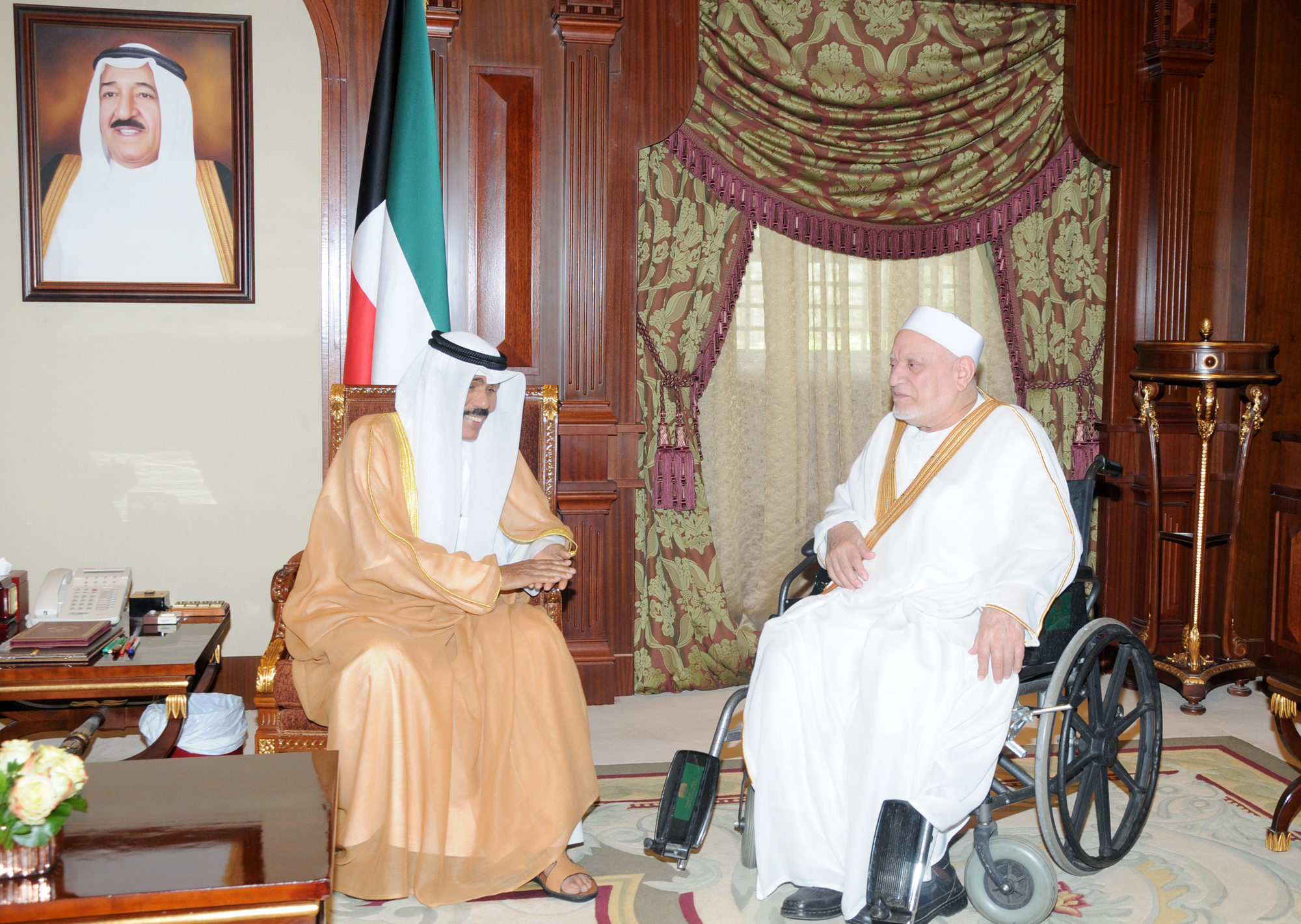 H.H the Crown Prince received the head of Al-Azhar University Dr. Ahmad Omar Hashim