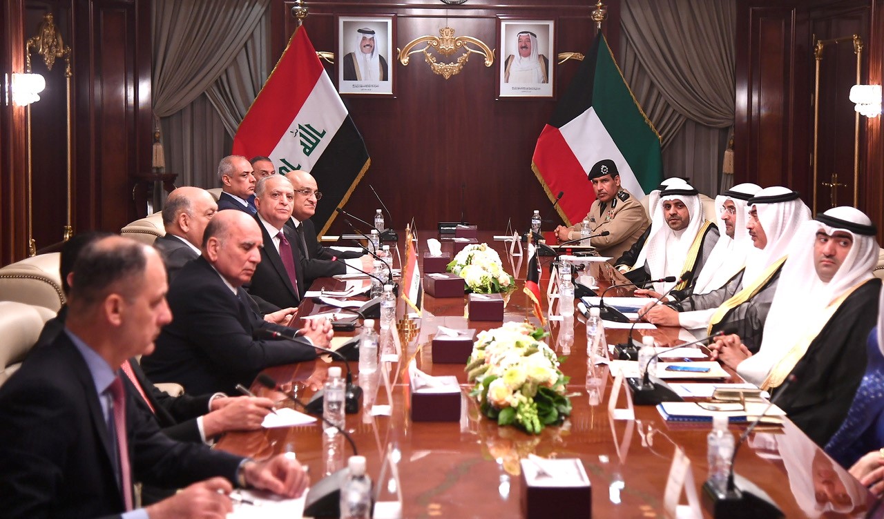 Kuwaiti, Iraqi ministers during high-level talks