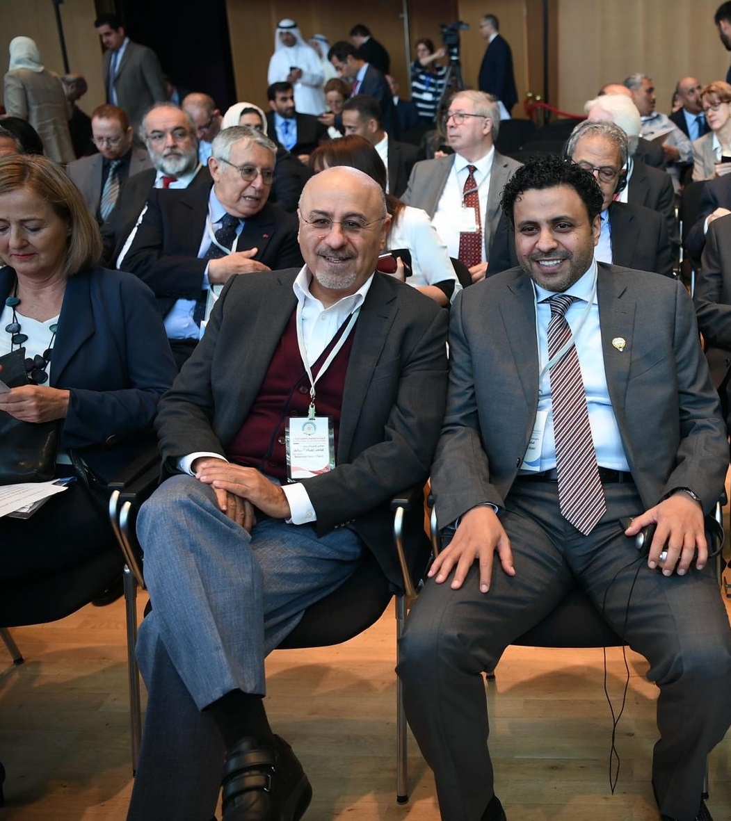وزير الاعلام محمد الجبري على هامش مشاركته في فعاليات المنتدى العالمي لثقافة السلام