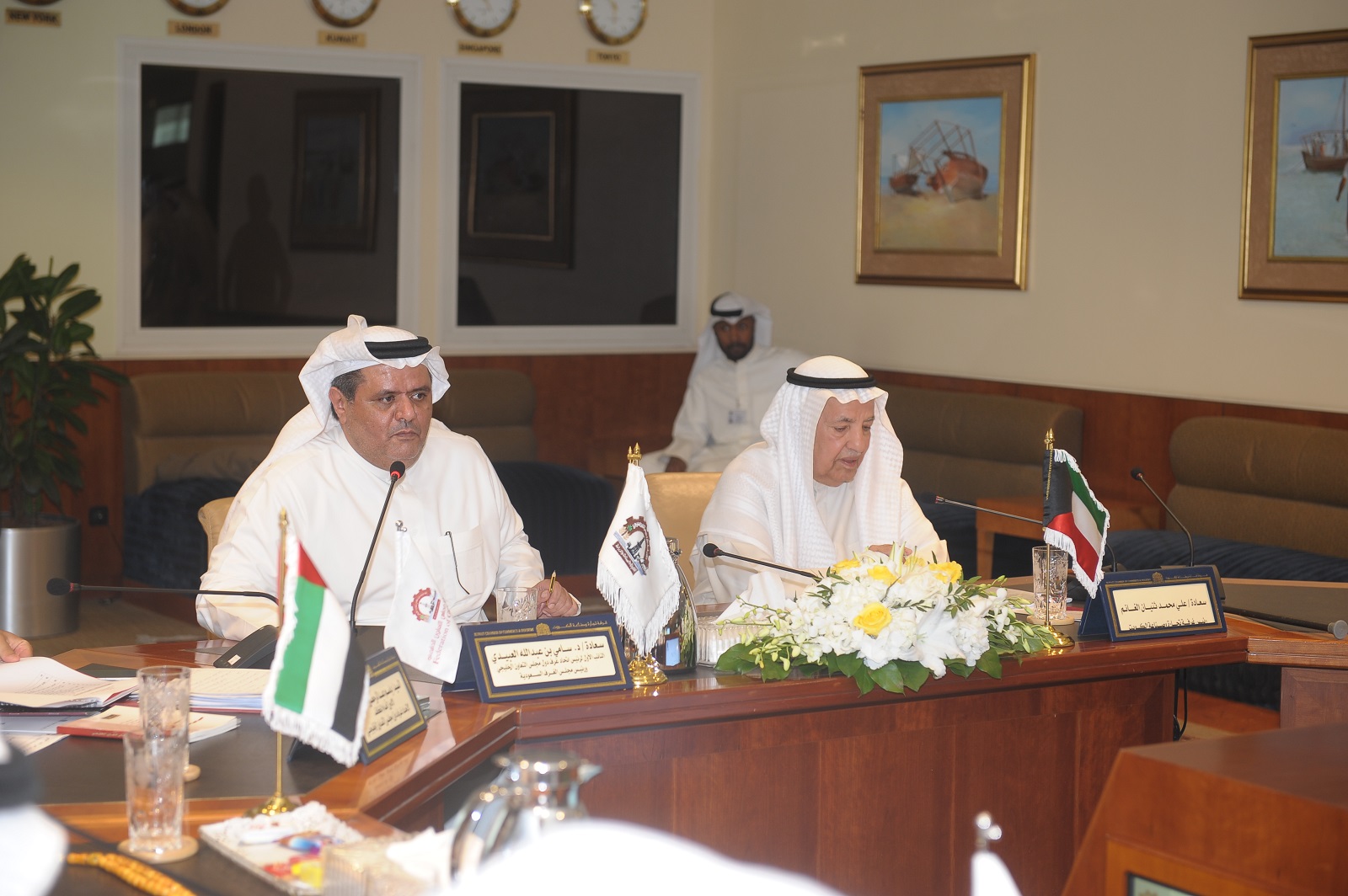 Kuwaiti and Saudi heads of Chambers of Commerce and Industry during the meeting