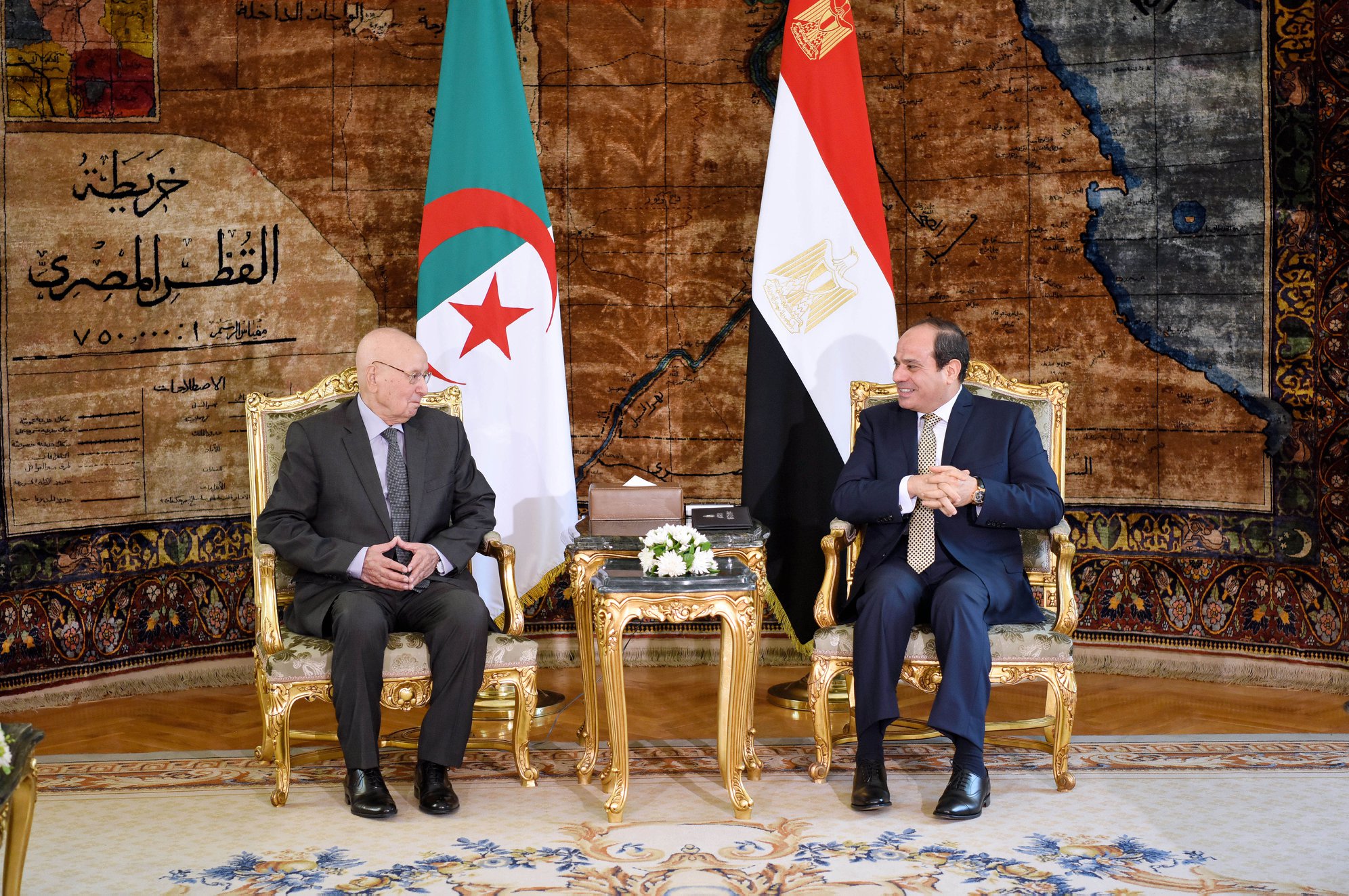 Egyptian President meets Algerian President