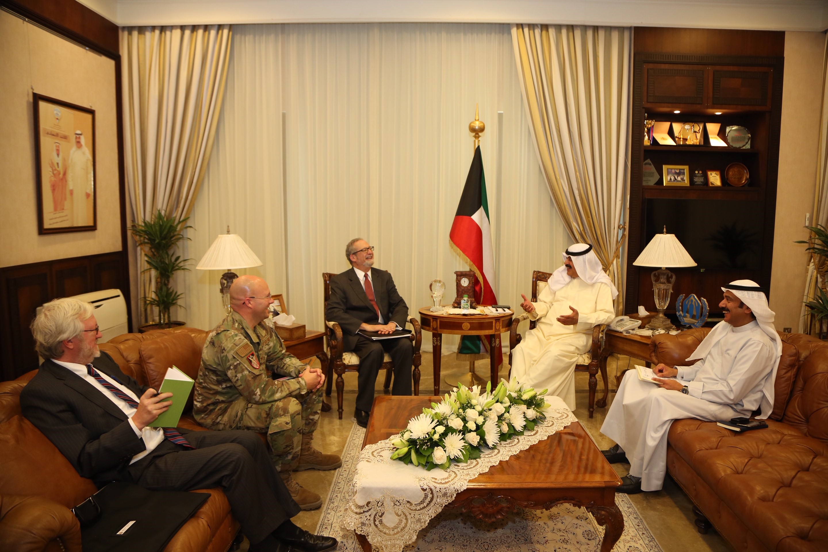 Deputy FM received US Ambassador to Kuwait