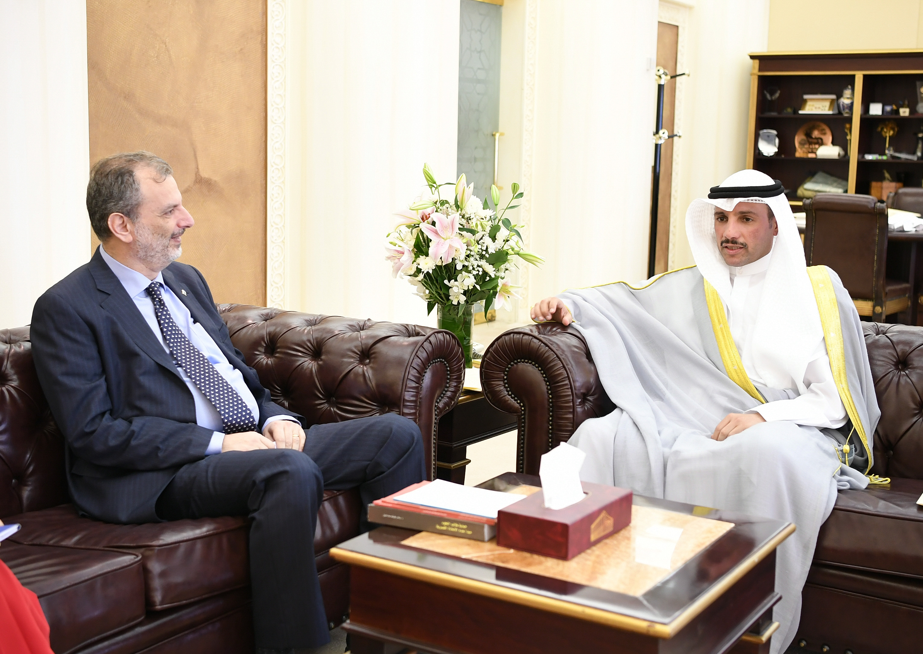 Marzouq Ali Al-Ghanim received Director of the UN High Commissioner for Refugees bureau in Kuwait