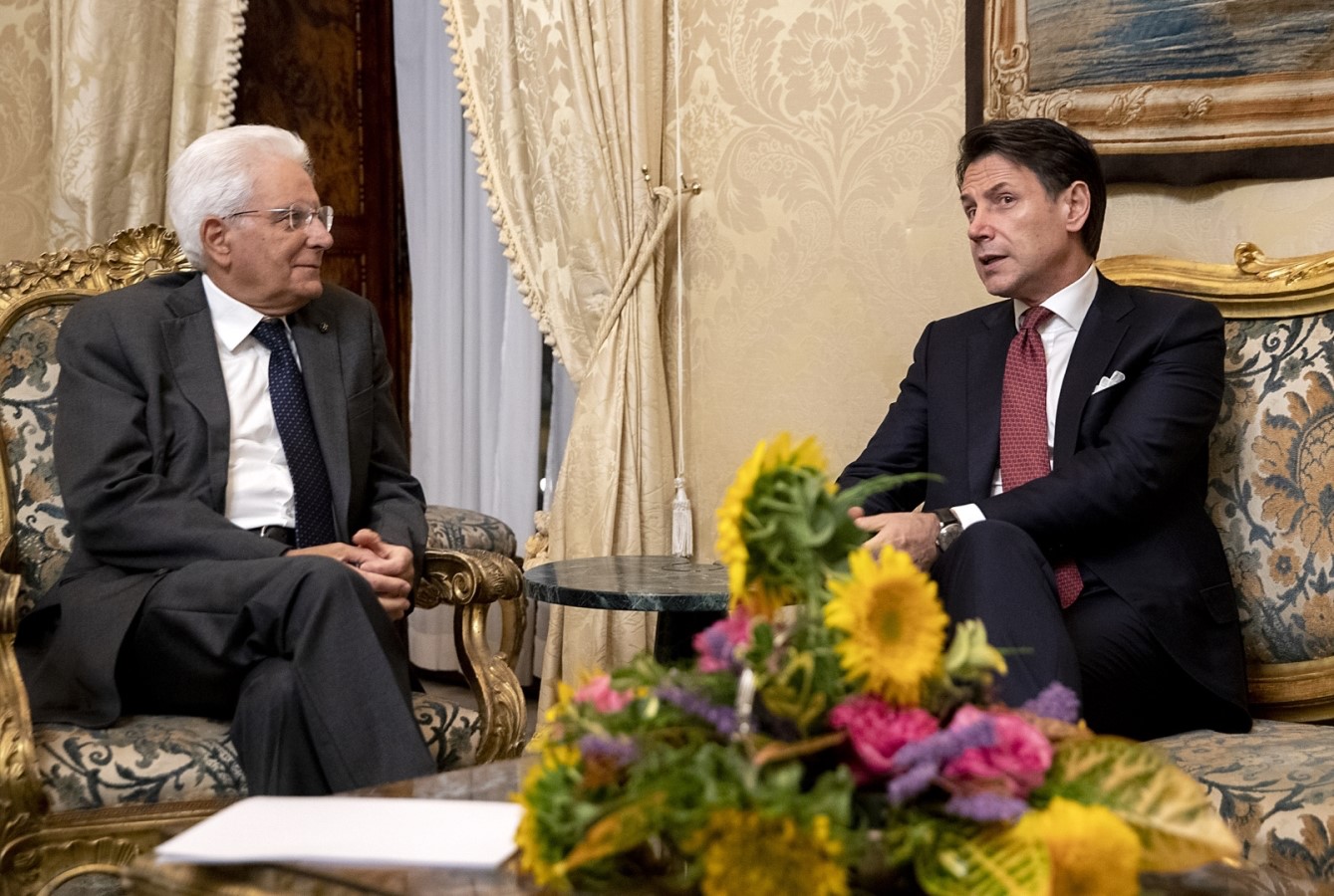رئيس الجمهورية الايطالي يتسلم استقالة رئيس الوزراء