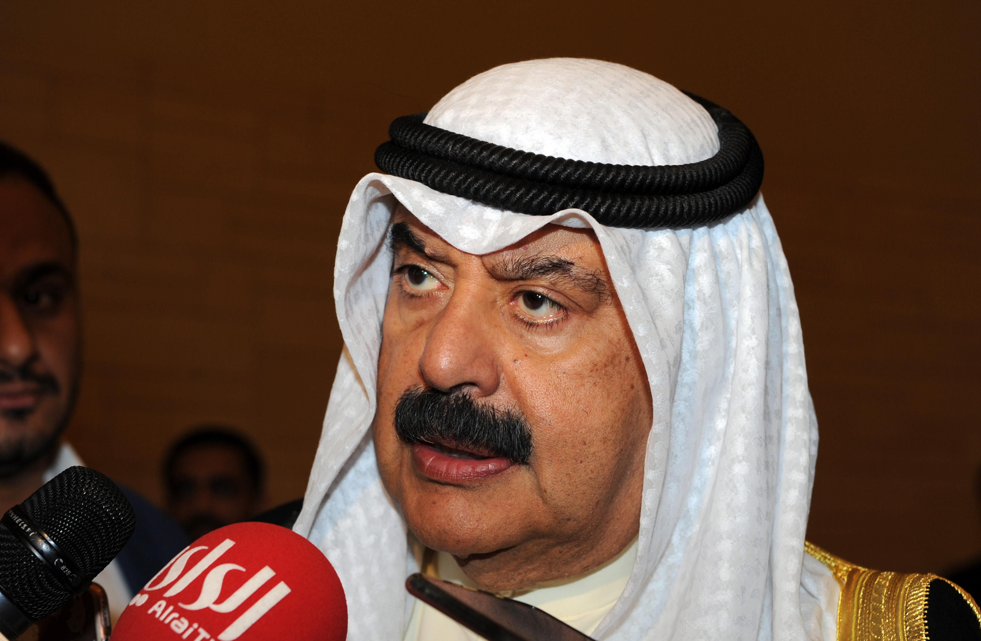 نائب وزير الخارجية الكويتي خالد الجارالله في تصريح للصحفيين
