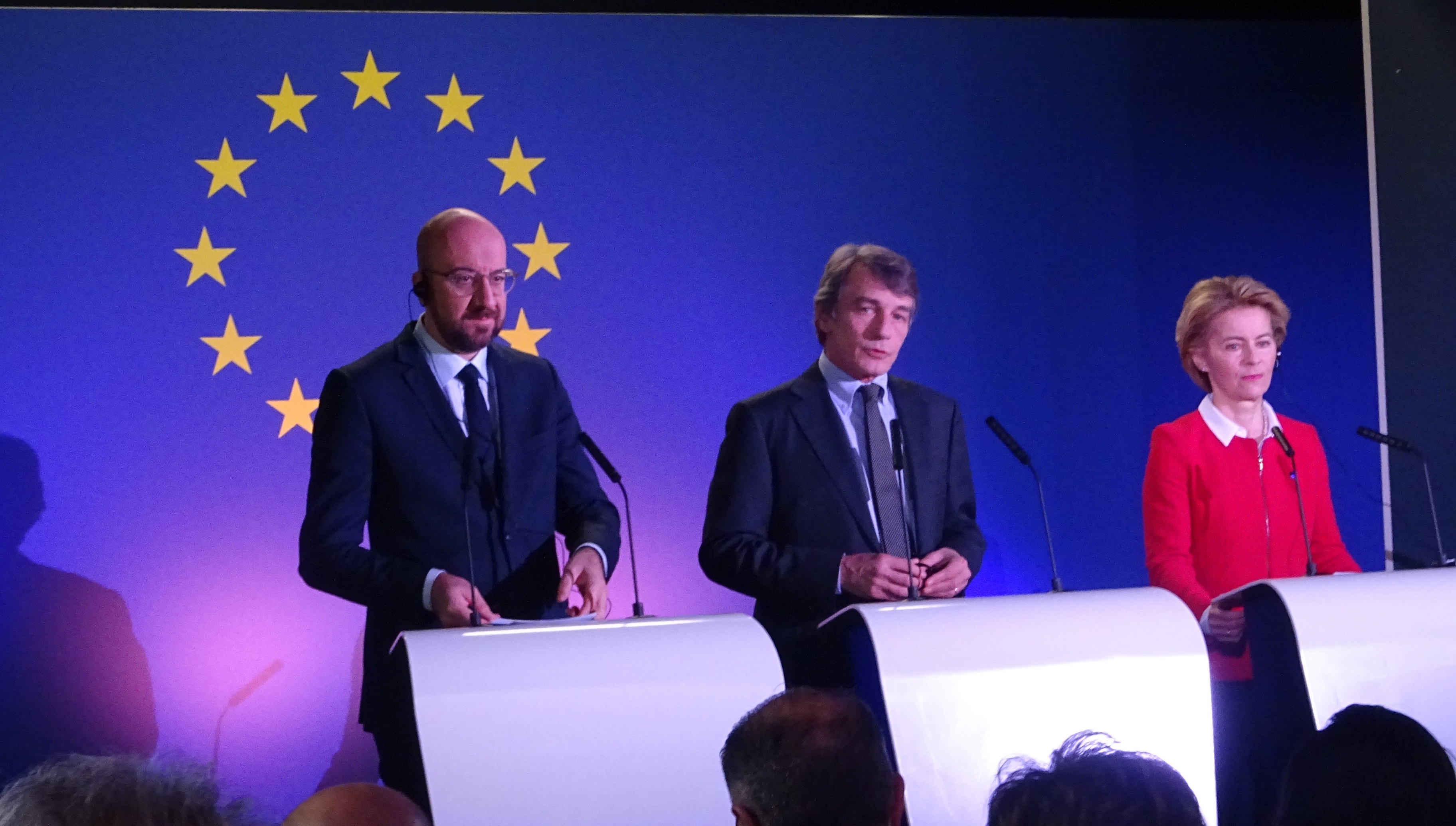 قادة الاتحاد الأوروبي الثلاثة يتحدثون في المؤتمر الصحفي المشترك