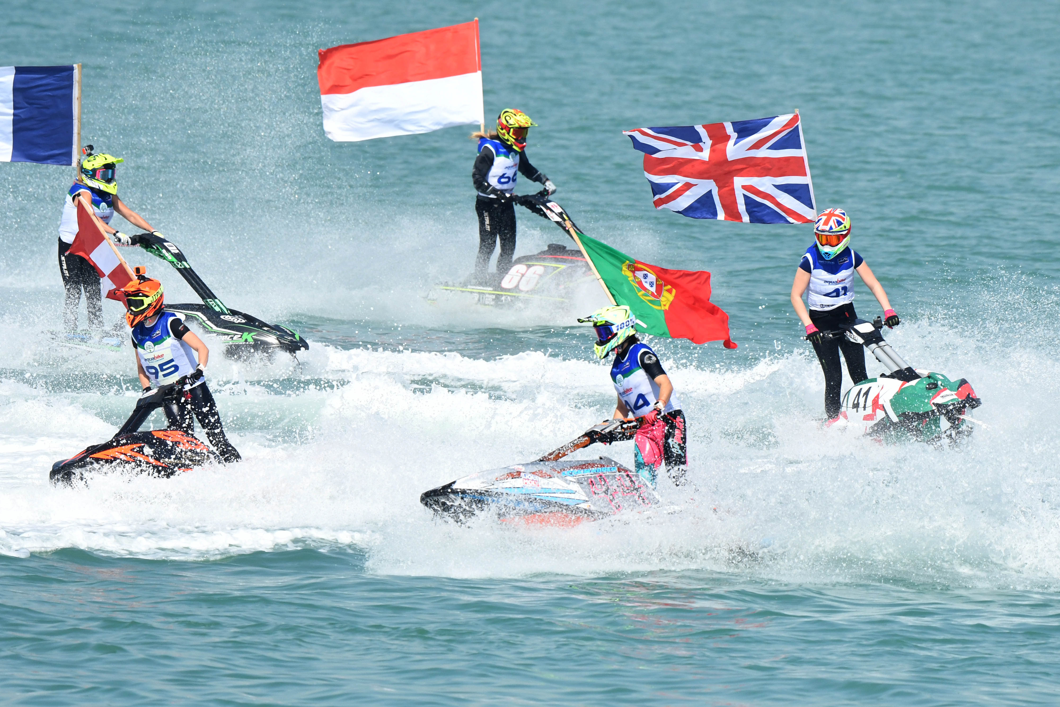 First day of Grand Prix of Kuwait sees impressive races