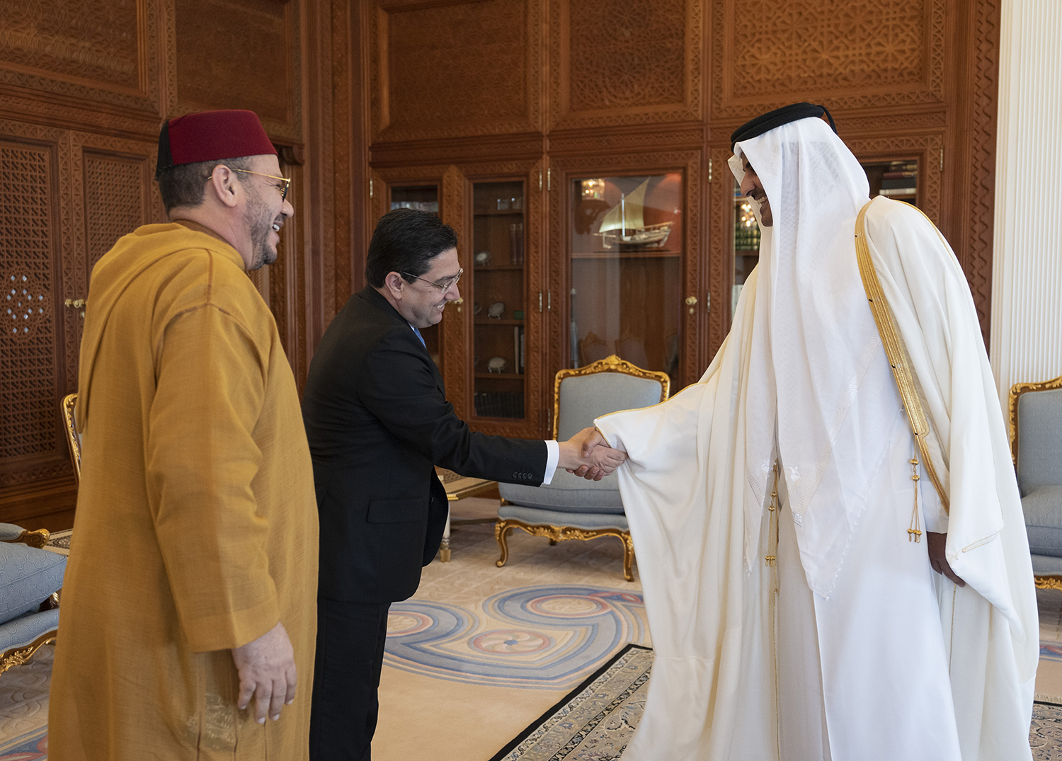 أمير قطر خلال استقبال مستشار العاهل المغربي