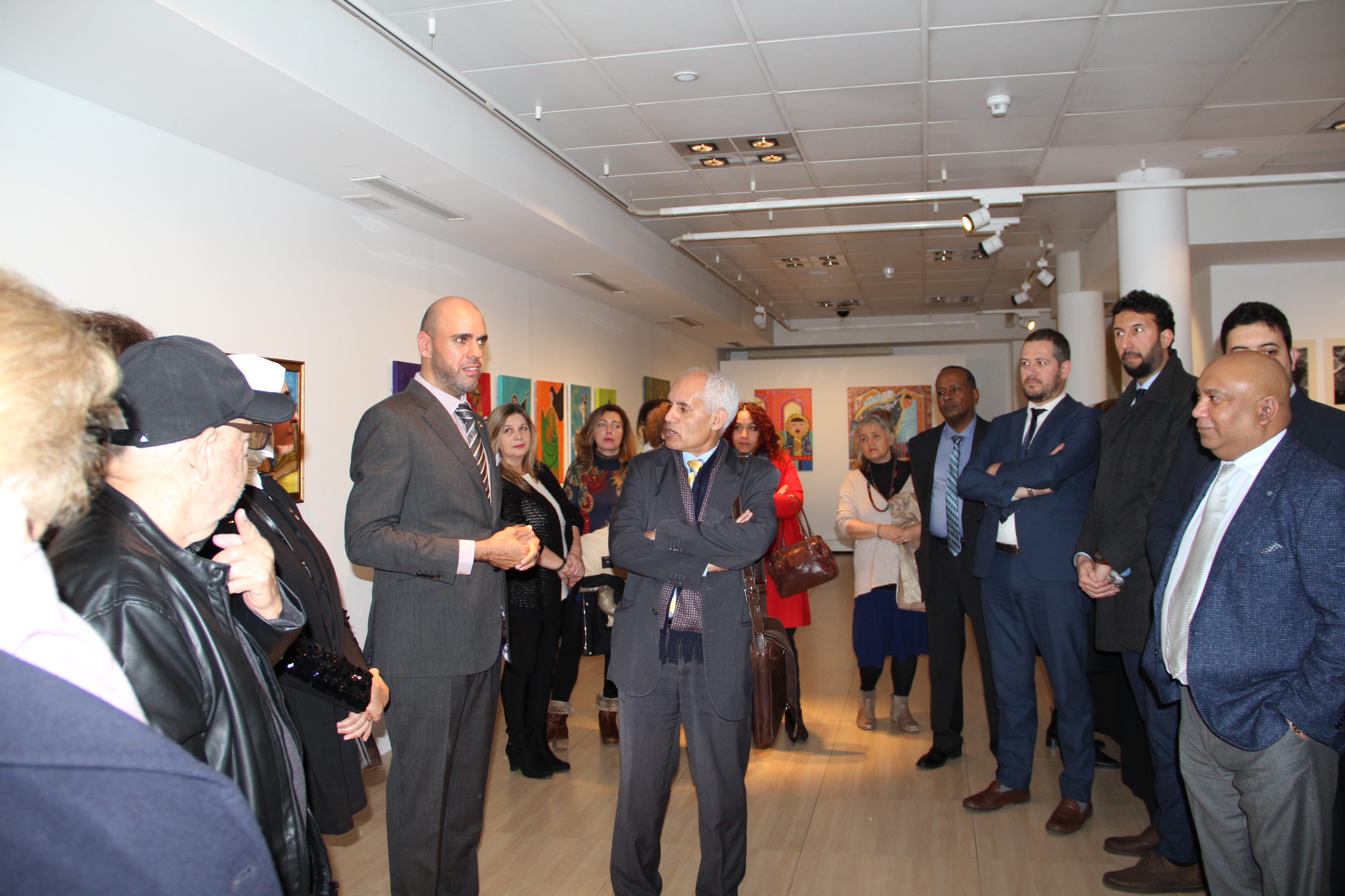 الدكتور أشكناني يتحدث عن معرضه