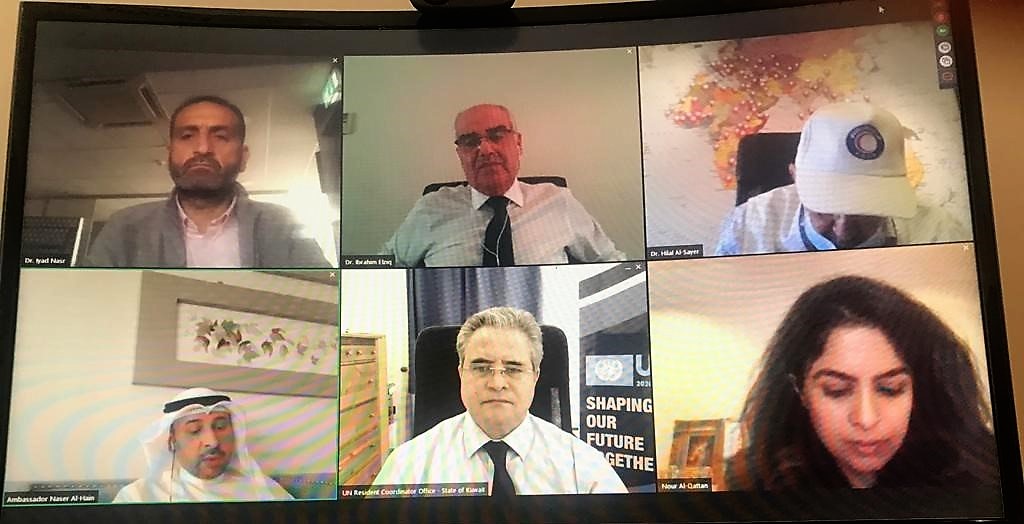 جانب من المحادثة الافتراضية حول تأثير فيروس كورونا على النظم الإنسانية