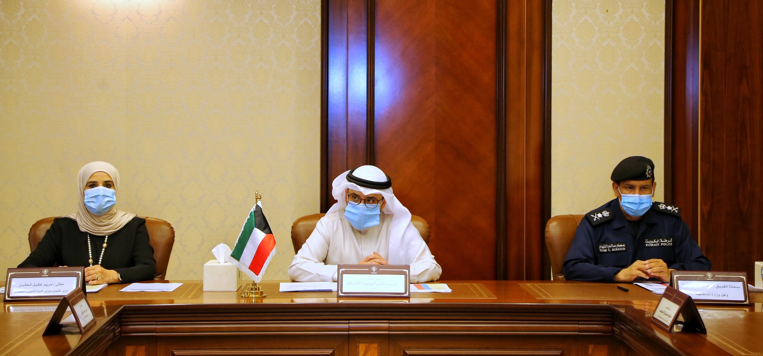 وزير الخارجية الشيخ الدكتور أحمد ناصر المحمد الصباح خلال الاجتماع