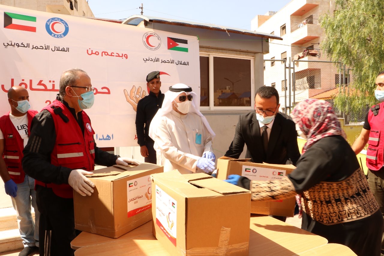 Kuwait Red Crescent Society distributed 1,000 food parcels to Syrian refugee and poor families