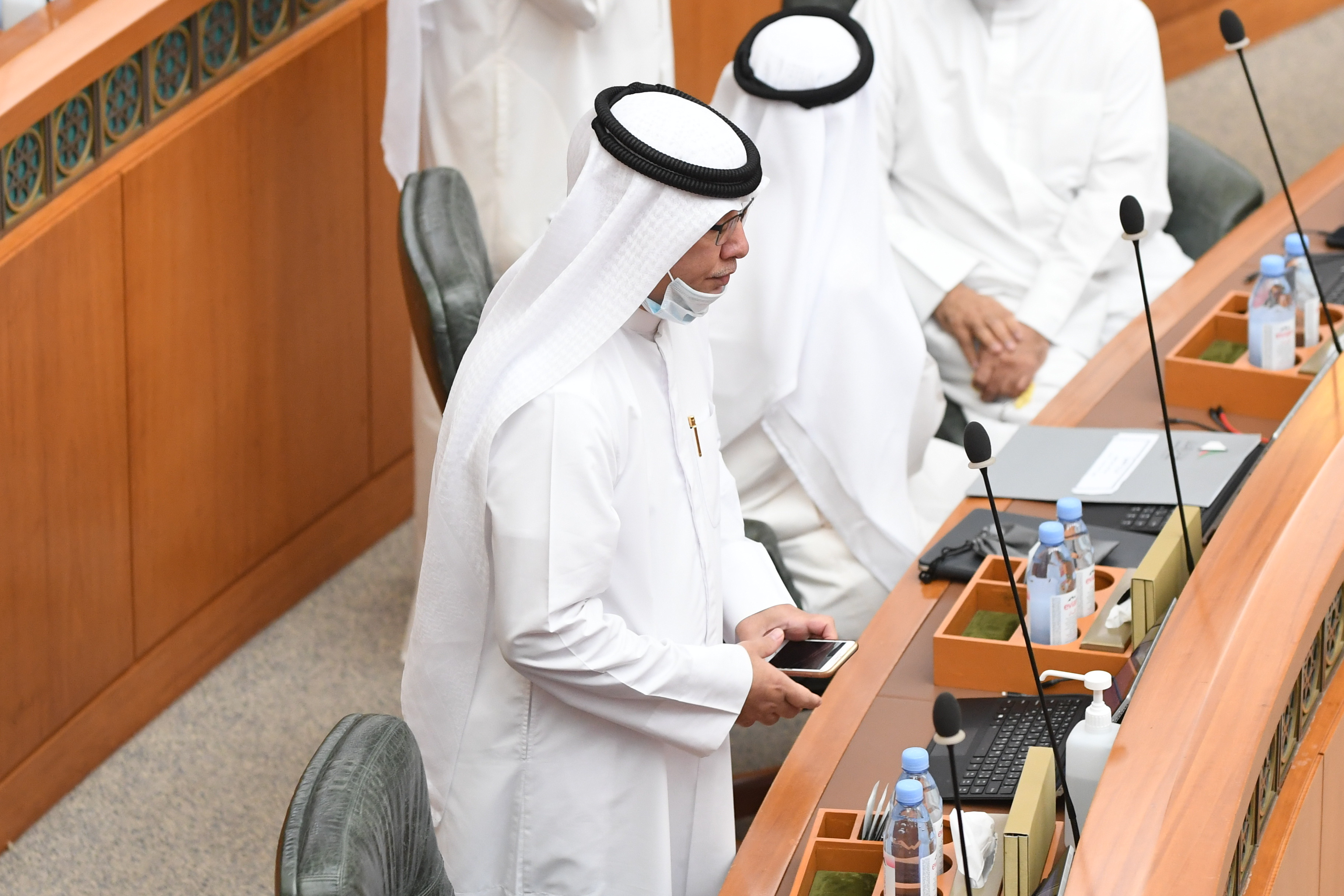 مبارك سالم مبارك الحريص وزير دولة لشؤون الخدمات ووزير الدولة لشؤون مجلس الامة