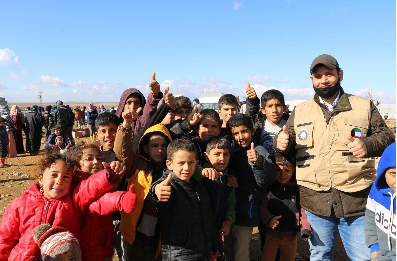 Kuwait's Al-Najat distributes humanitarian aid to Syrian refugees in Turkey