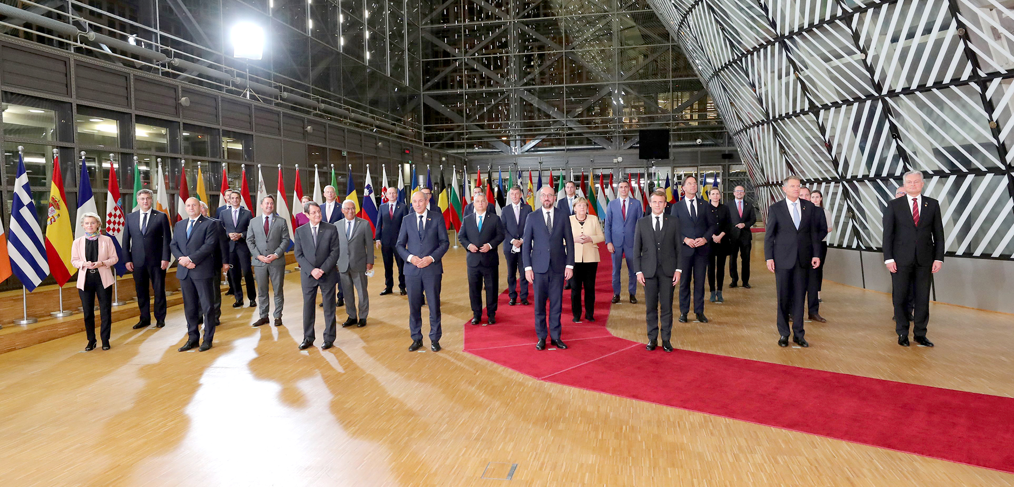 Family photo of EU leaders