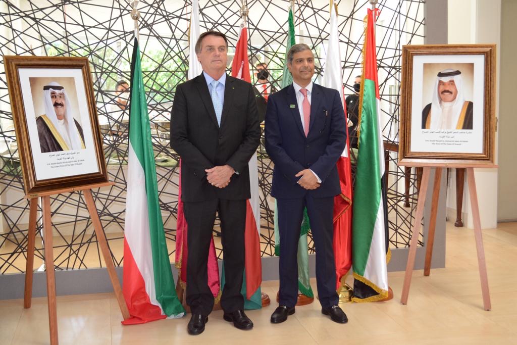 Kuwait ambassador to Brazil with the Brazilian President Jair Bolsonaro