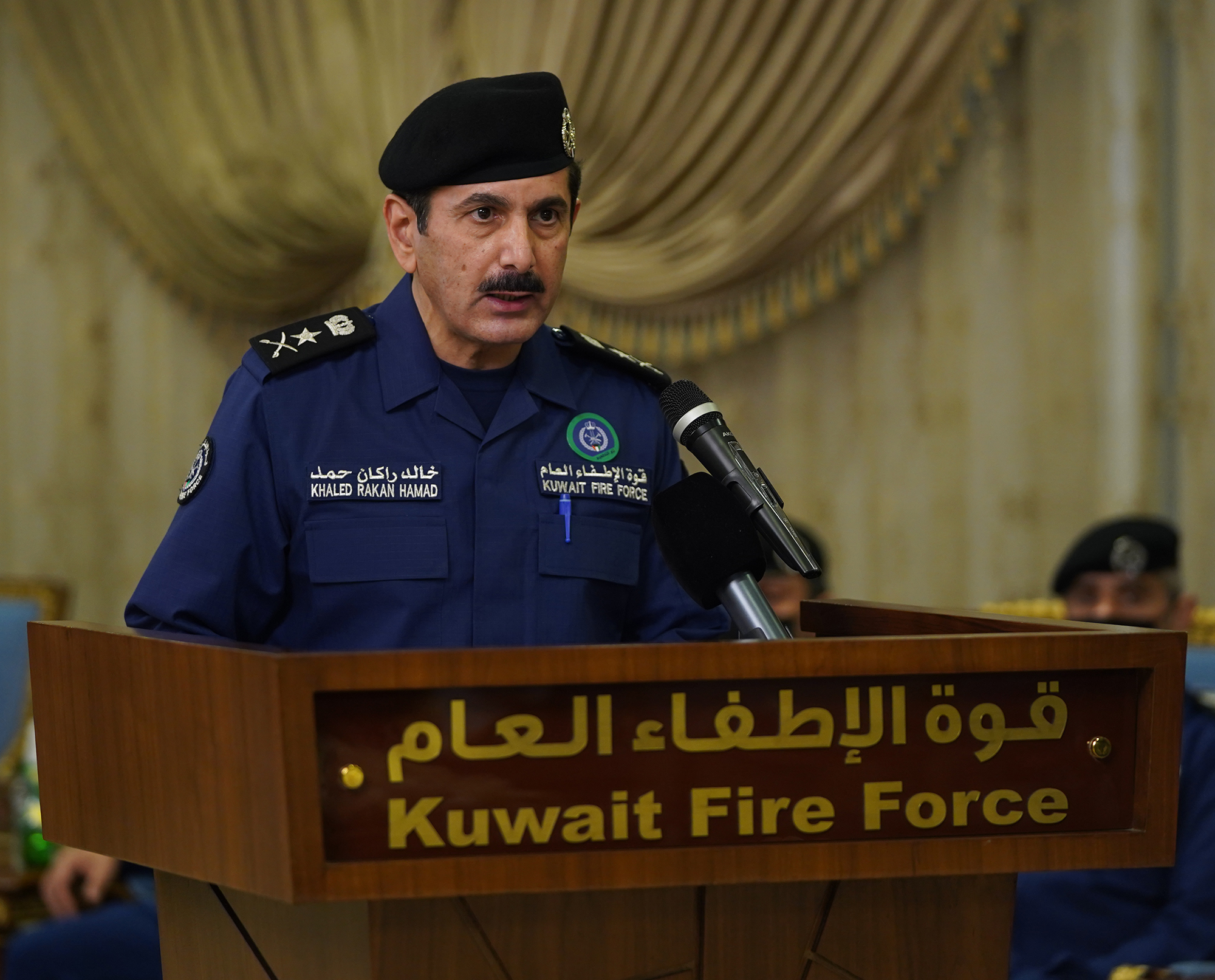 رئيس قوة الإطفاء العام الفريق خالد المكراد