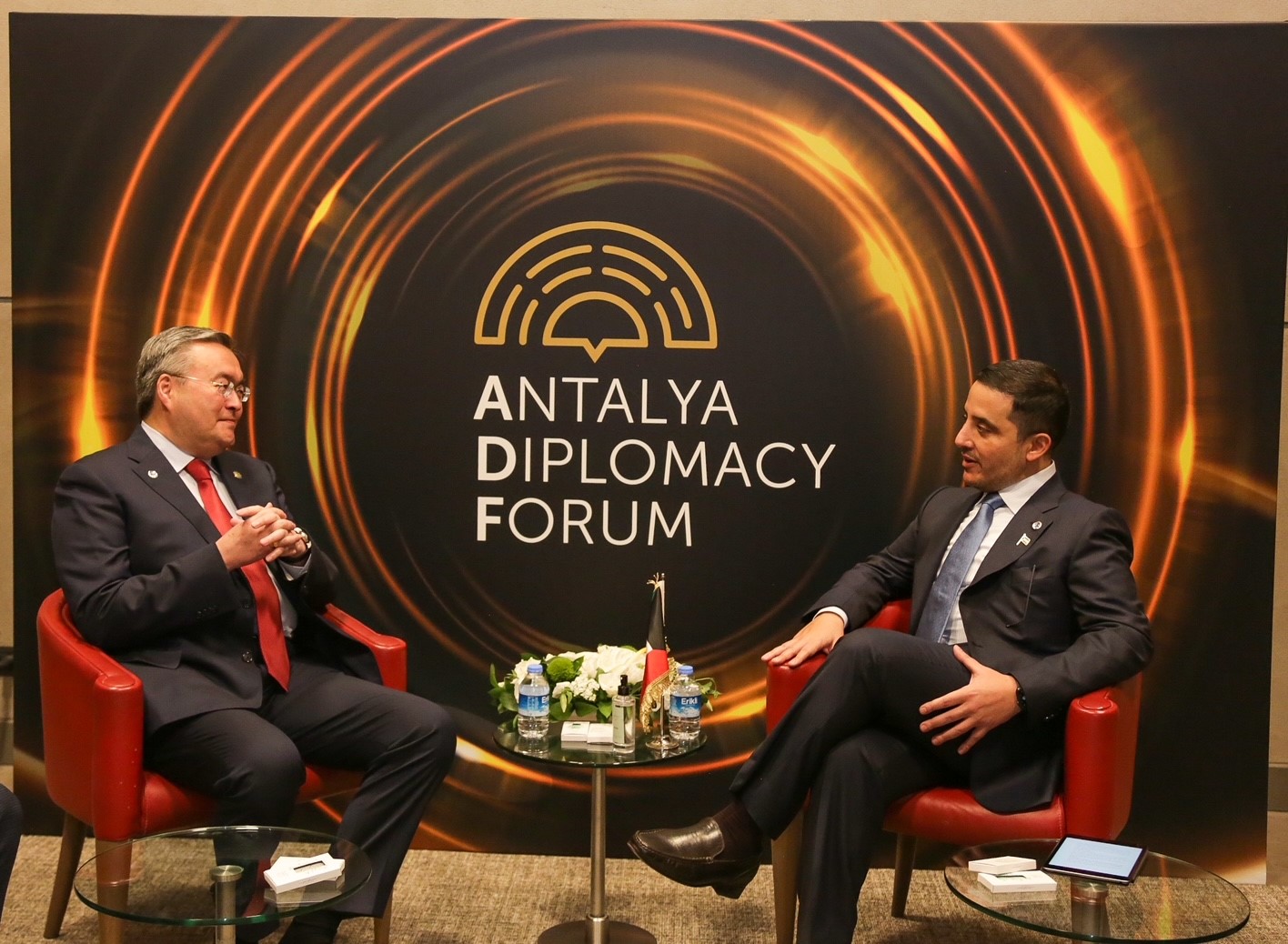 Kuwait FM, Kazakhstan counterpart discuss bilateral ties