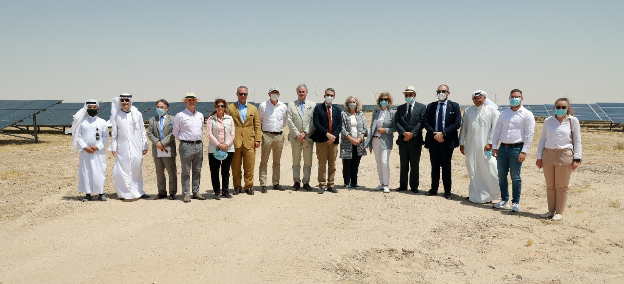 A group of diplomats in Kuwait visited Al-Shagaya Renewable Energy Park run by Kuwait Institute for Scientific Research