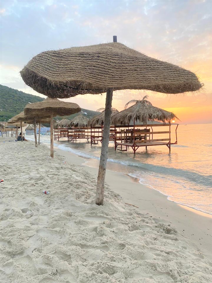 Les plages de Bizerte vides de vacanciers.