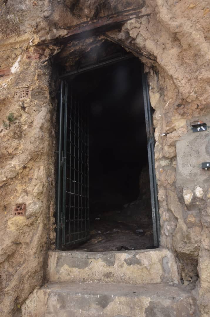 Cervantes Cave door