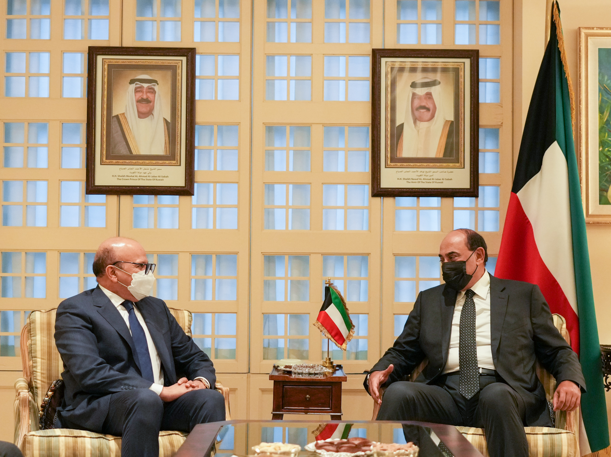 Representative of His Highness the Amir meets with Bahraini Foreign Minister