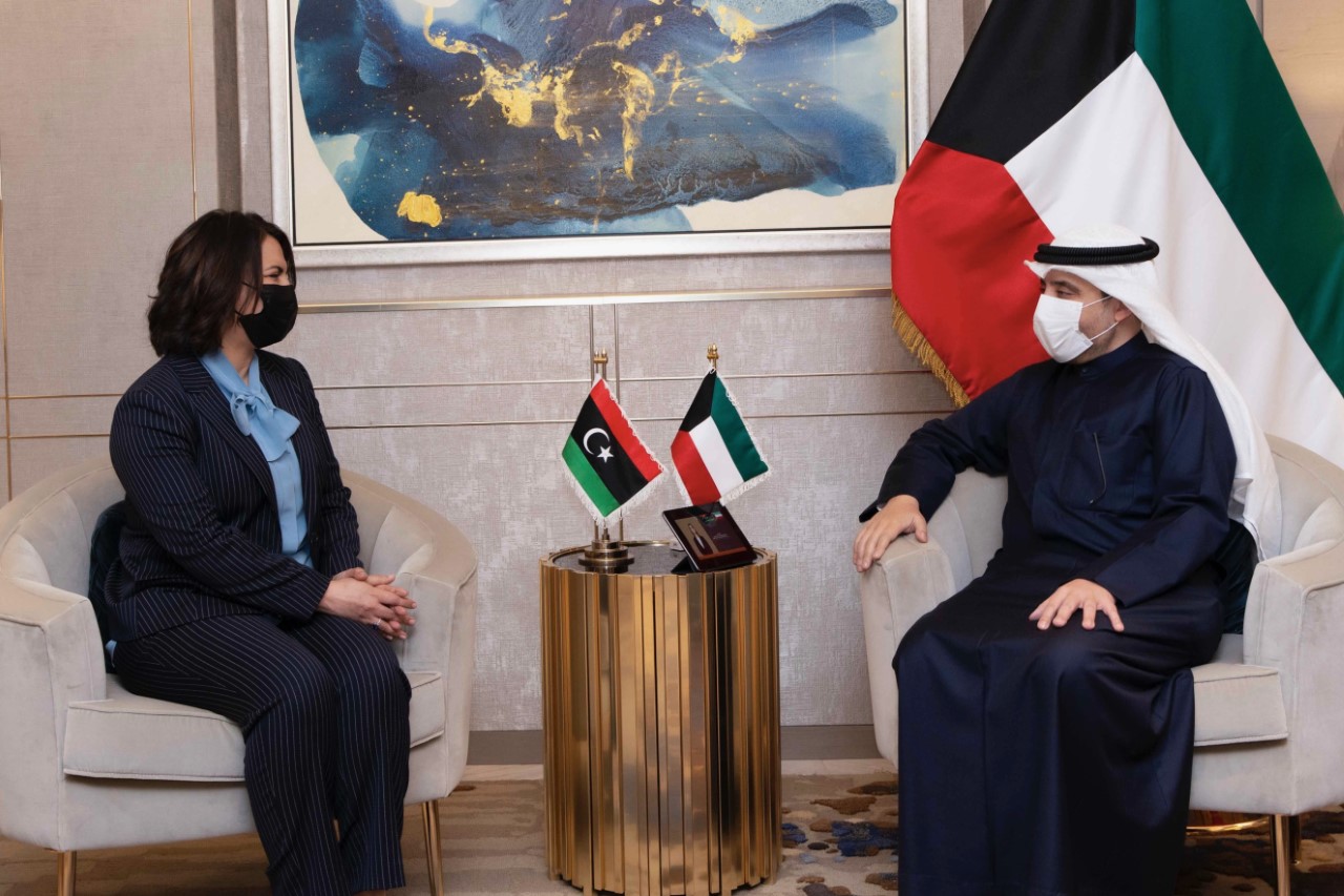 وزير الخارجية الكويتي خلال استقبال وزيرة الخارجية والتعاون الدولي في ليبيا