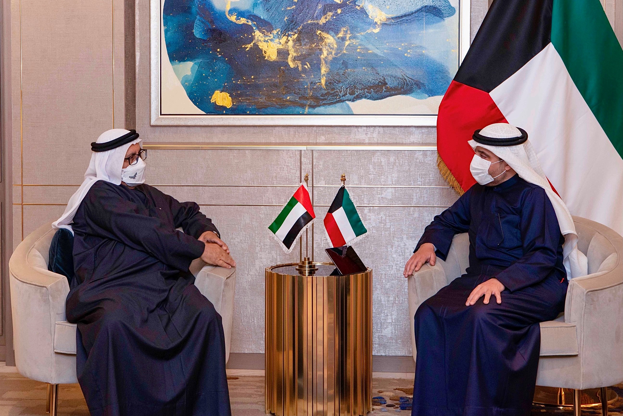 وزير الخارجية خلال الاجتماع مع وزير الدولة بوزارة الخارجية والتعاون الدولي بدولة الإمارات