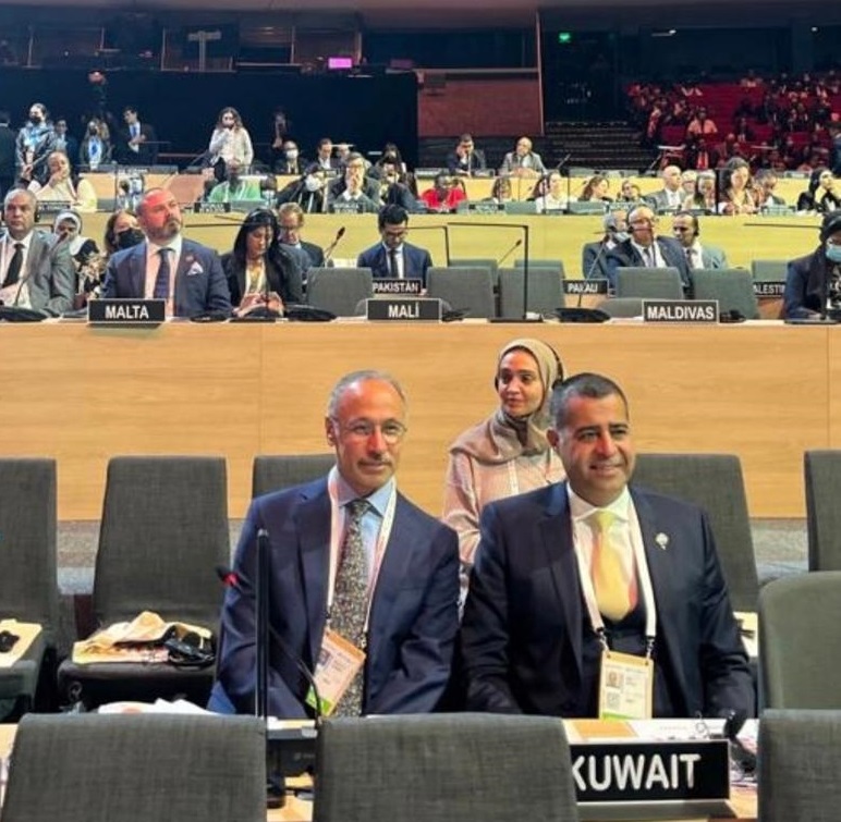 Kuwait representative at the convention and the permanent delegate at the UNESCO, Dr. Adam Al-Mulla, in the meeting
