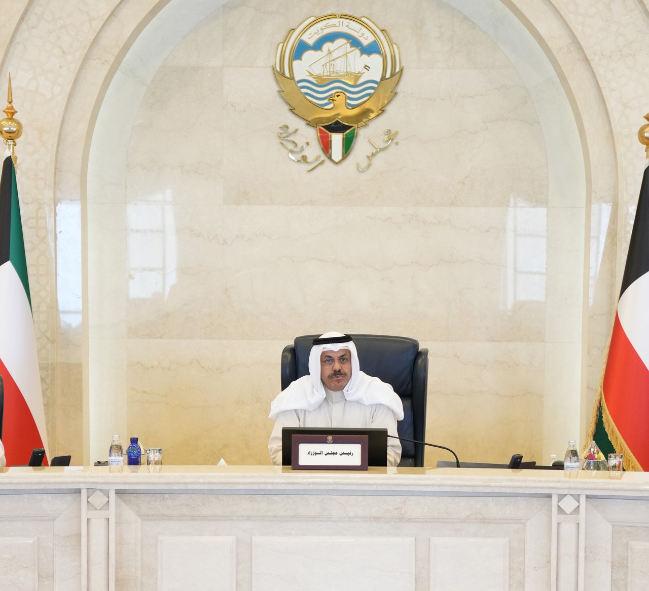سمو الشيخ أحمد نواف الأحمد الصباح رئيس مجلس الوزراء خلال الاجتماع