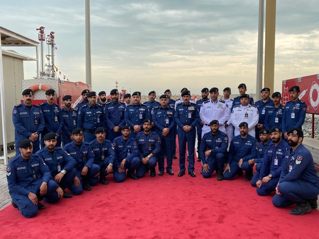 قوة الإطفاء والإنقاذ البحري الكويتية قبل التوجه إلى الدوحة للمشاركة في تأمين (مونديال قطر 2022)