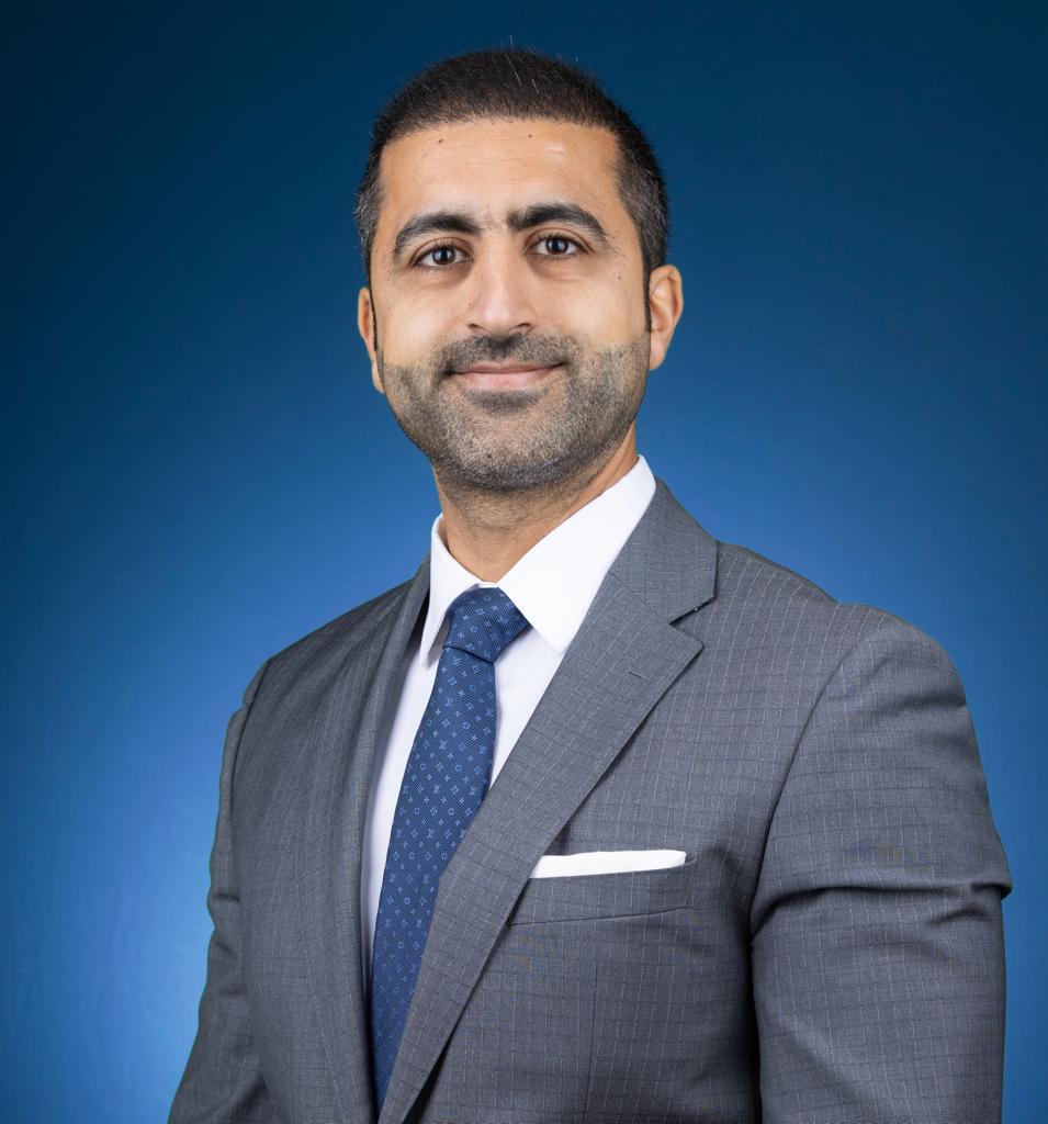 رئيس مجلس أقسام العيون في وزارة الصحة الدكتور أحمد الفودري