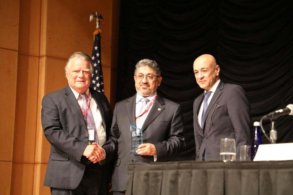 مجلس العلاقات الأمريكية - العربية يكرم الصندوق الكويتي بجائزة "المساعدات الانمائية العالمية المتميزة"