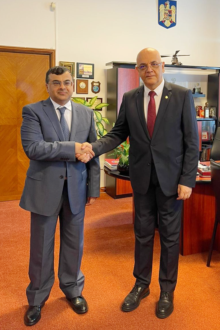 Kuwaiti Ambassador to Romania Talal Al-Hajri with Secretary of State in the Ministry of Internal Affairs and Head of the Department of Emergency Situations Dr. Raed Arafat