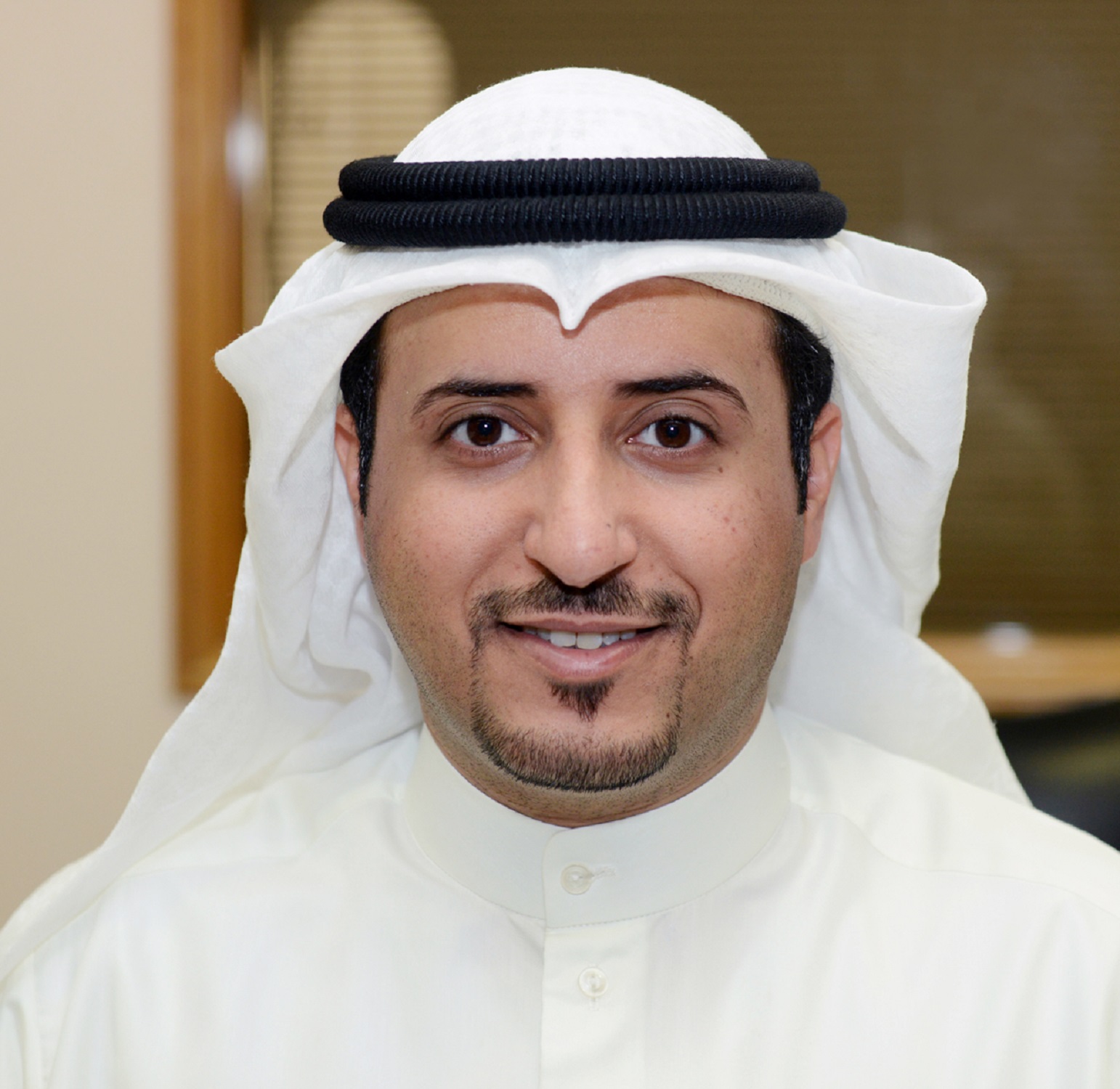 مراقب التنبؤات الجوية في إدارة الأرصاد الجوية عبدالعزيز القراوي