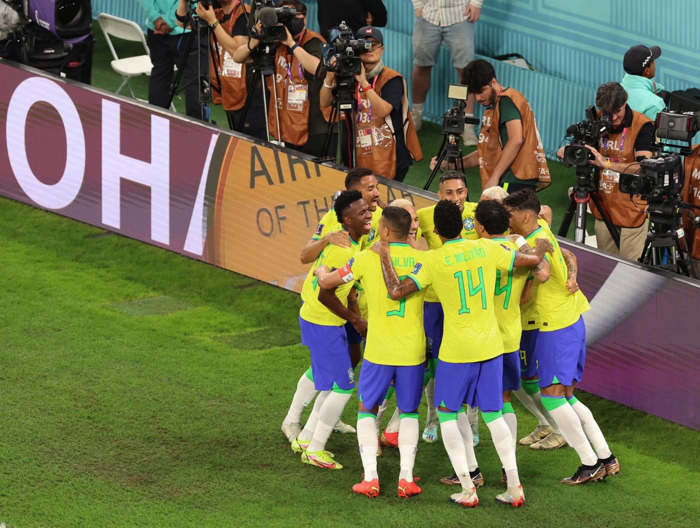 فرحة لاعبي البرازيل بأحد الأهداف