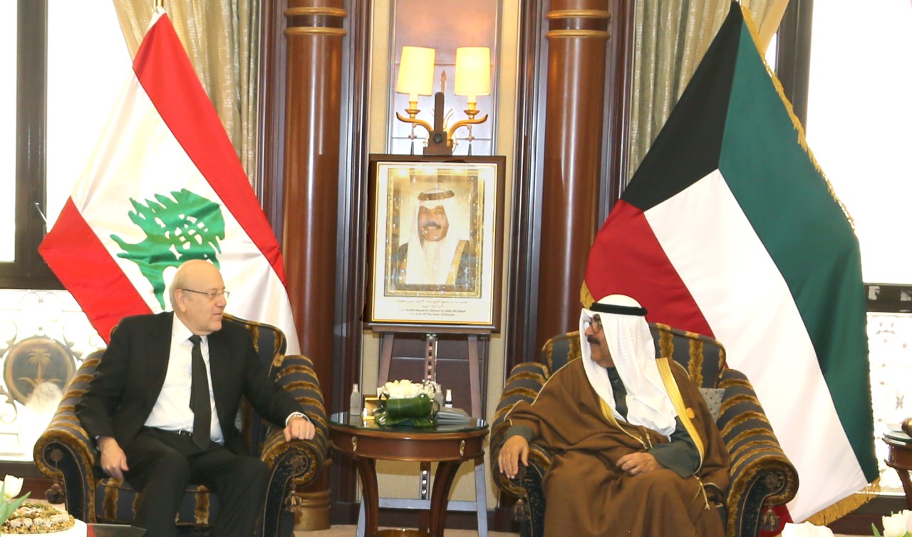 Kuwait Amir Representative receives Lebanese PM in Riyadh