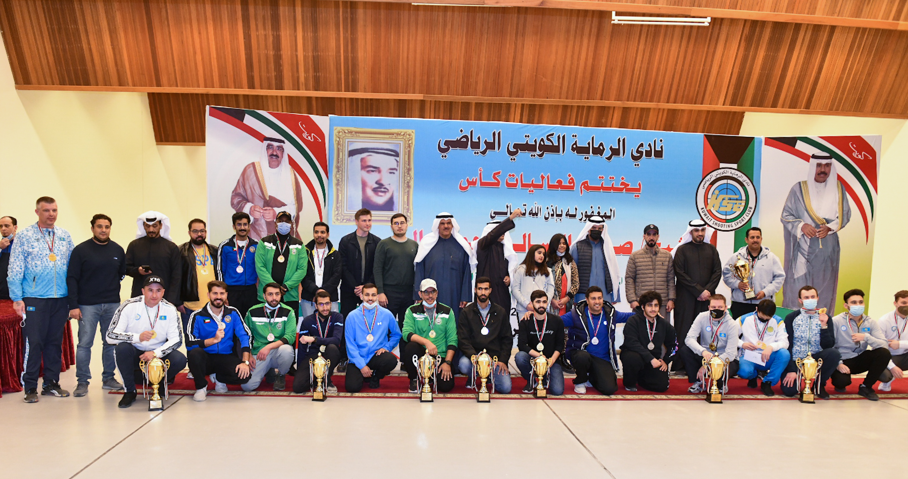 جانب من تتويج الفائزين في مسابقات بطولة كأس الراحل الشيخ صباح السالم الحمود الصباح السنوية للرماية