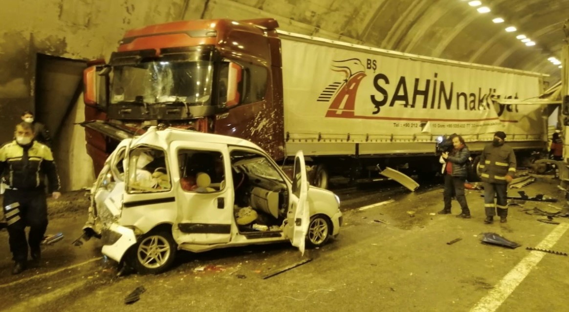 30 إصابة في حادث سير مروع بولاية (بولو) التركية