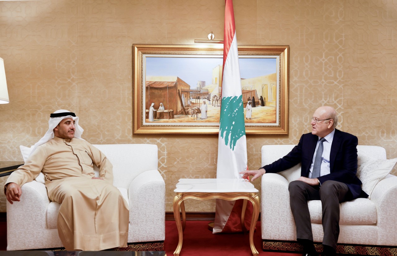 ممثل سمو رئيس الوزراء وزير الخارجية يلتقي رئيس وزراء لبنان