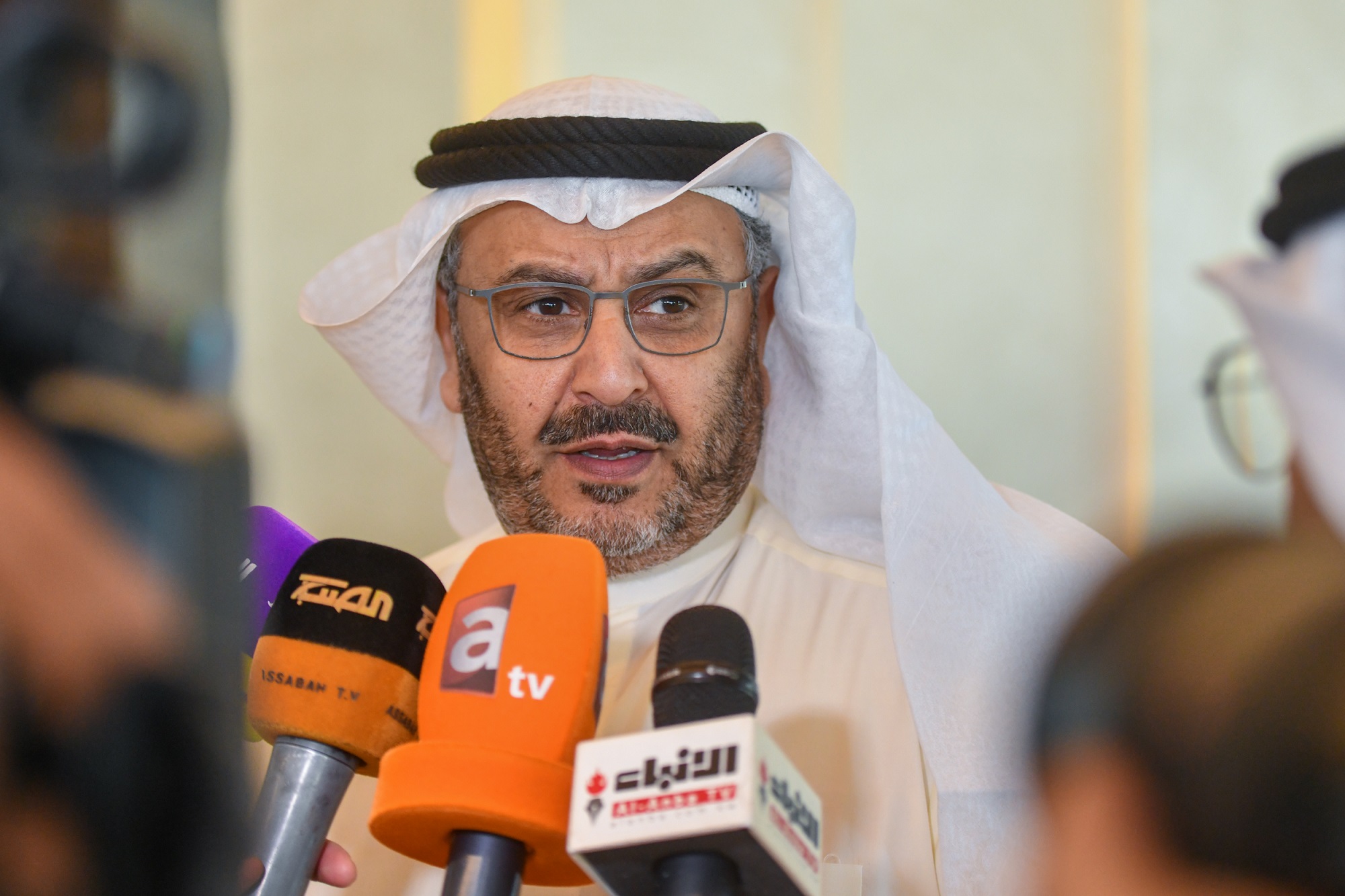 وزير التجارة والصناعة الكويتي فهد الشريعان خلال الجولة