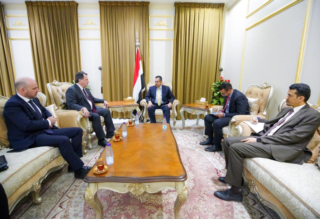 رئيس الوزراء اليمني يلتقي مع المنسق الأممي