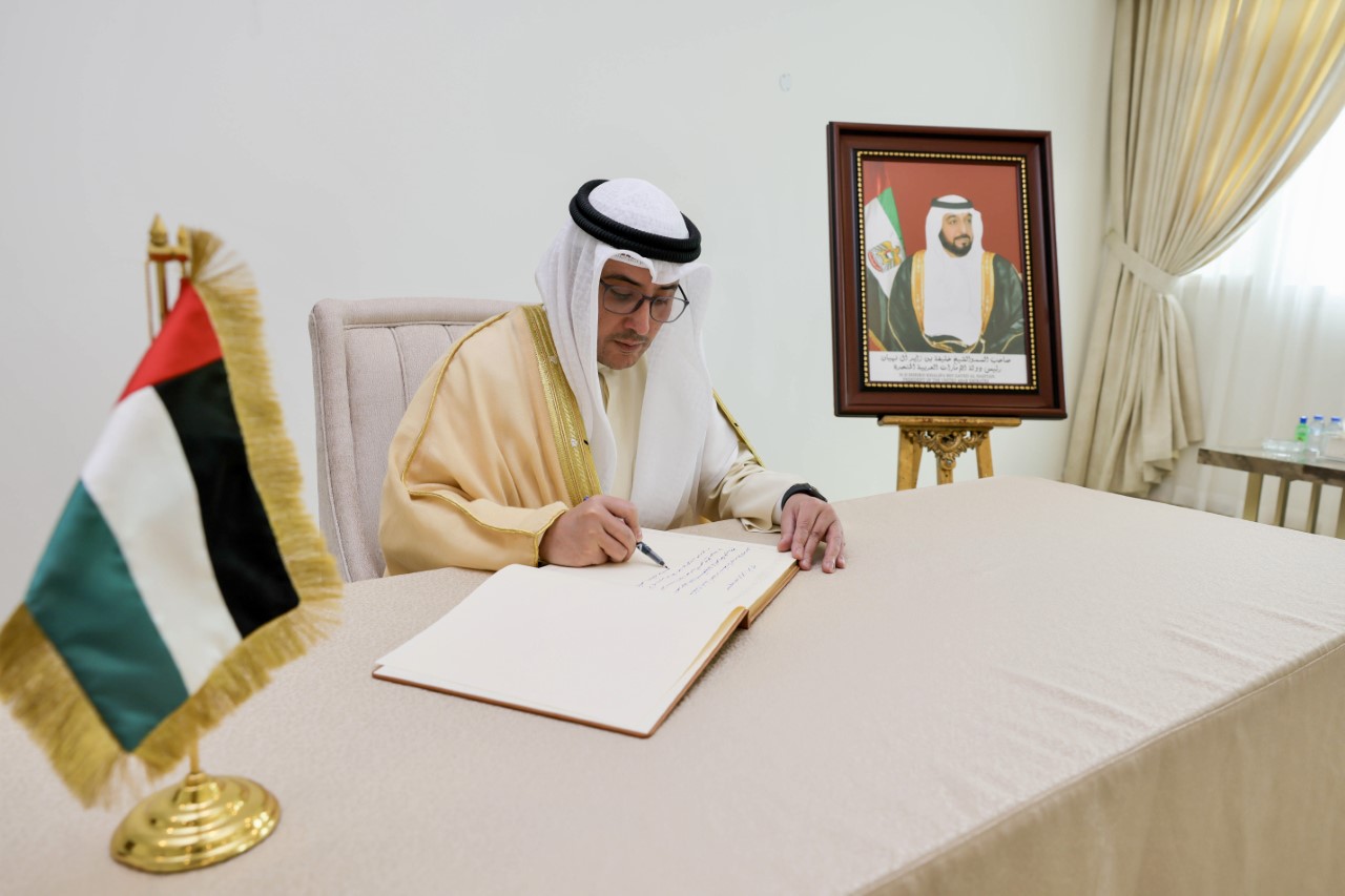 Kuwait foreign minister expresses deep condolences to UAE on president's demise